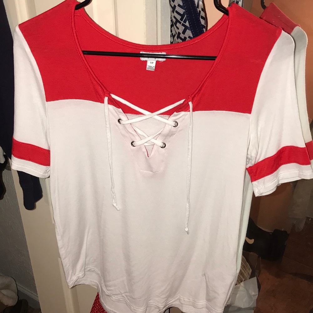 red/white t-shirt
